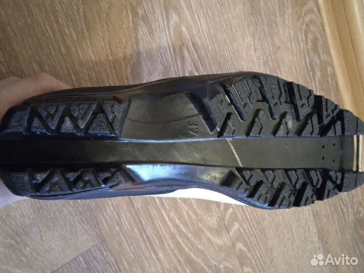 Лыжные ботинки Larsen Active