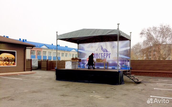 Сцена мобильная