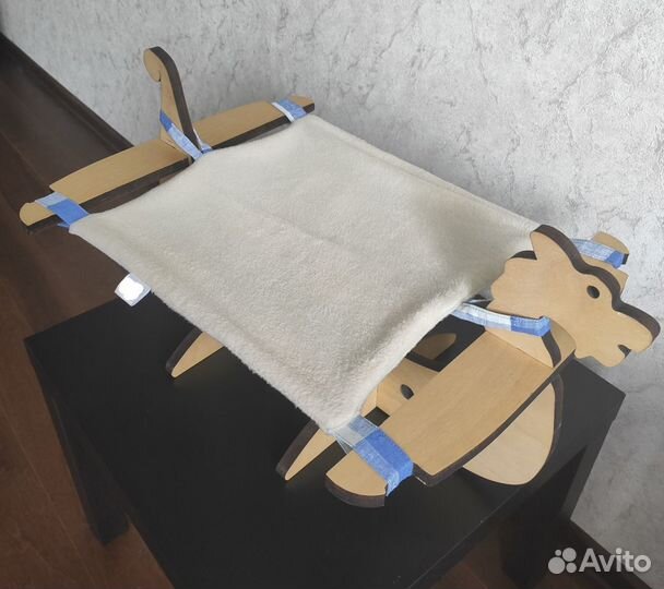 Лежанка для кошек и мелких собак