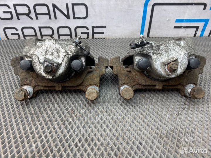 Суппорта передние Volkswagen Tiguan 5N1