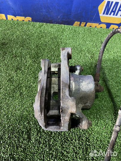 Суппорт передний левый правый nissan teana