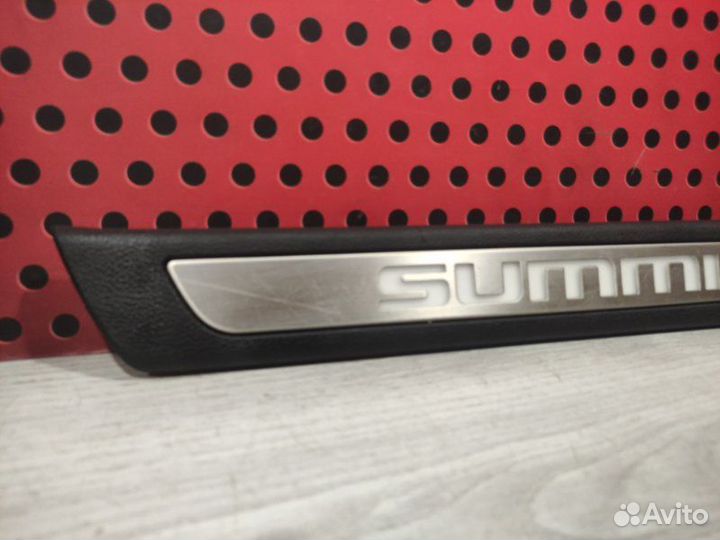 Накладка на порог салона Jeep Grand Cherokee WK2