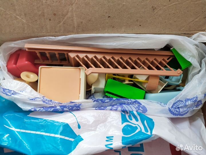 Кукольный домик с мебелью