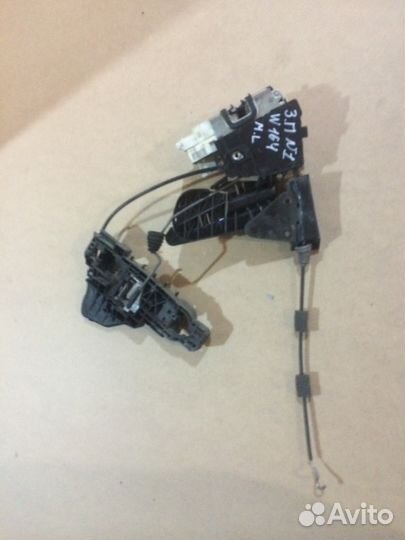 Замок двери Mercedes ML W164