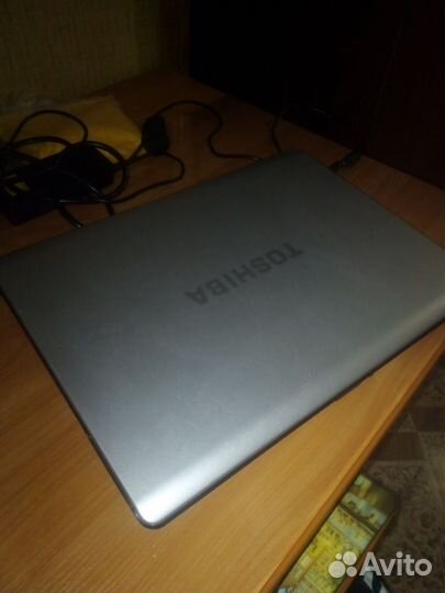Toshiba/ssd/2ядра/3гб озу ноутбук