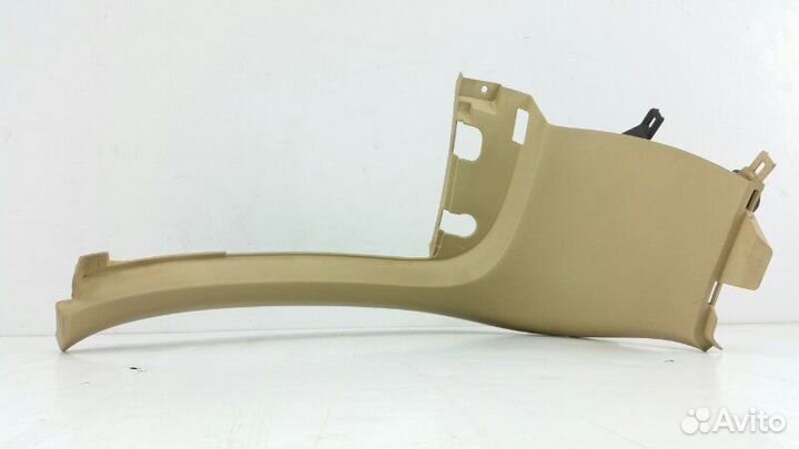 Накладка на торпеду правая Subaru Tribeca WXE