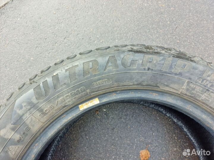 Goodyear UltraGrip 205/60 R16 96T