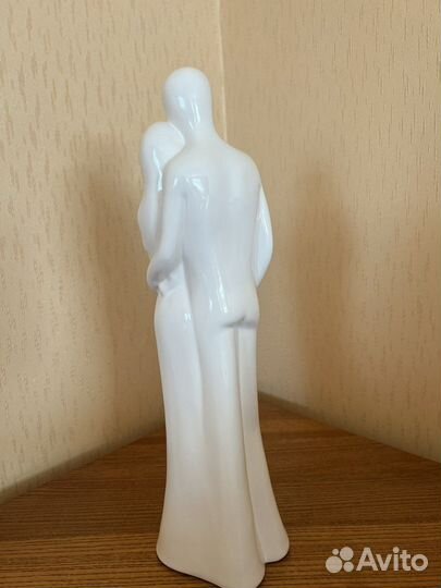 Фарфоровые статуэтки