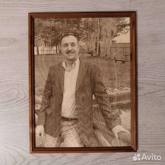 Фото выжженное на дереве