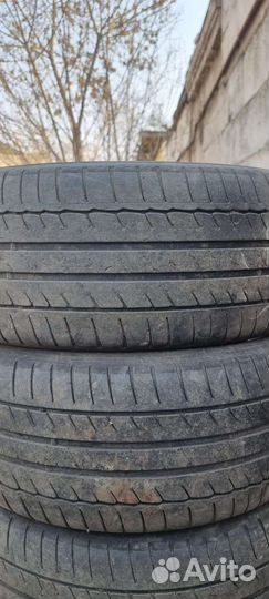 Michelin Primacy HP 215/55 R16