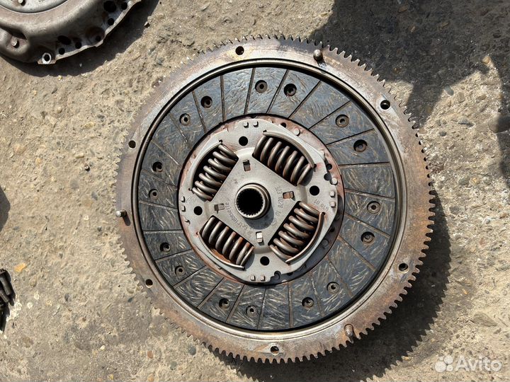 Маховик Volkswagen Transporter T4 2.4