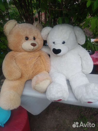 Большие плюшевые медведи