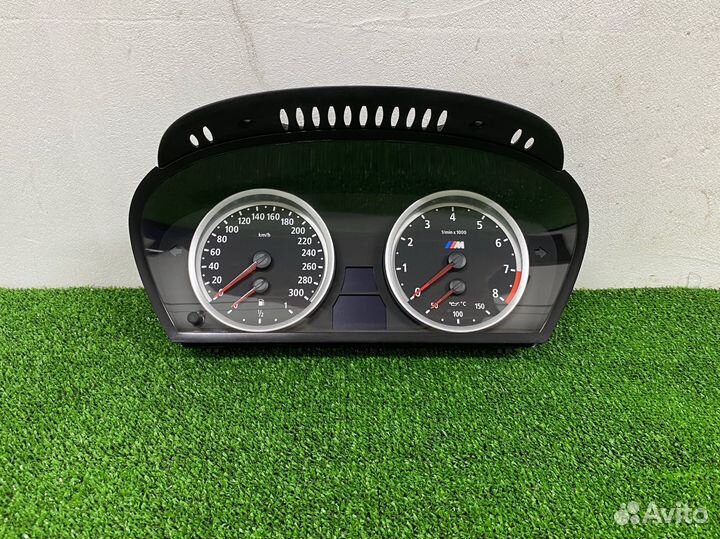 Панель приворов на BMW X5M E70 X6M E71