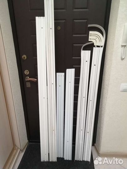 Карниз потолочный трехрядный