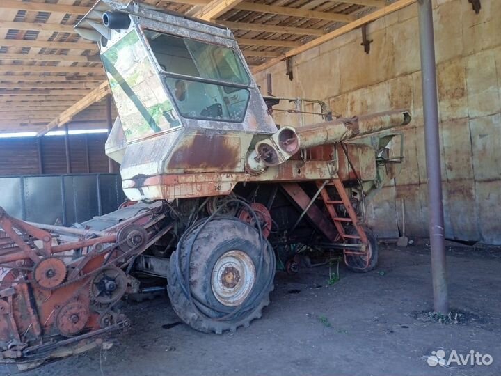 Комбайн Нива-Сельхозтехника СКА-5, 1989