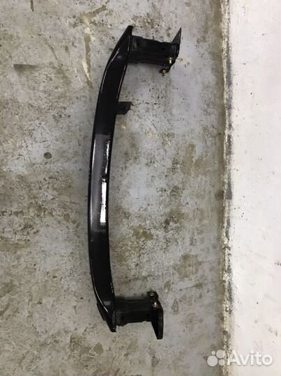 Усилитель переднего бампера Volkswagen polo