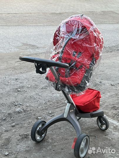 Прогулочная коляска для ребёнка
