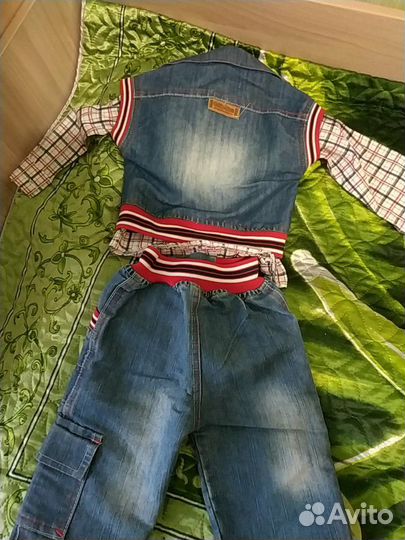 Костюм тройка