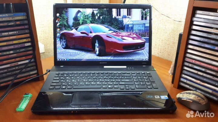 Ноутбук Sony vaio (Экран 17,3 дюйма)