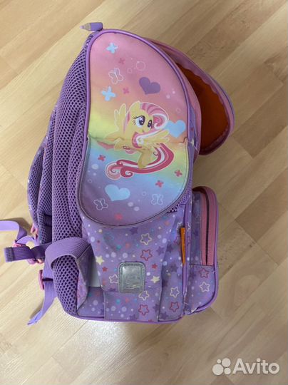 Рюкзак школьный