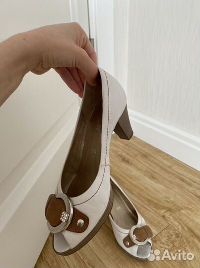 Туфли женские