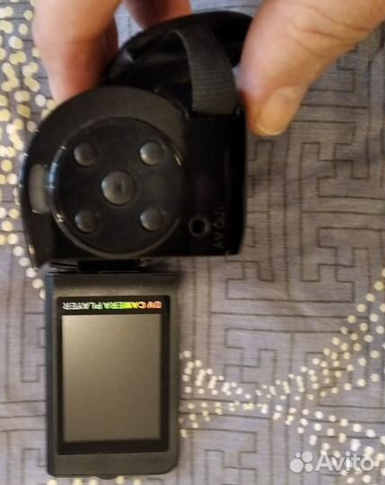 Цифровая видиокамера