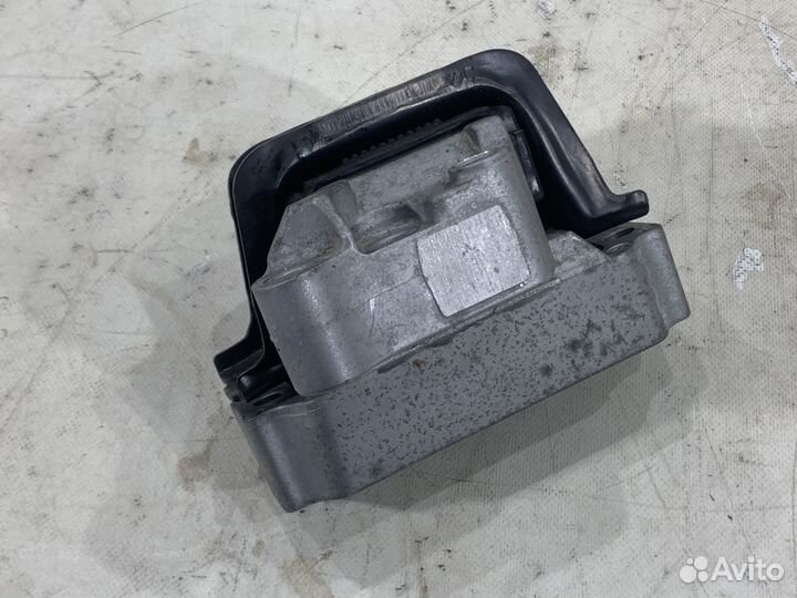 Подушка двигателя правая Мitsubishi Оutlаndеr