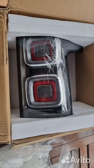 Range Rover Vogue L-405, задняя фара