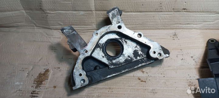 Крышка двигателя передняя Audi VW A4 1.6 AHL