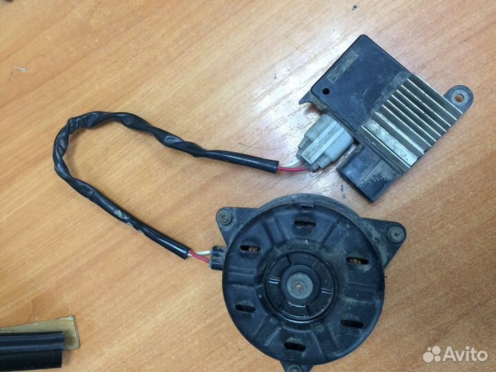 Toyota блок управления вентилятора охлаждения