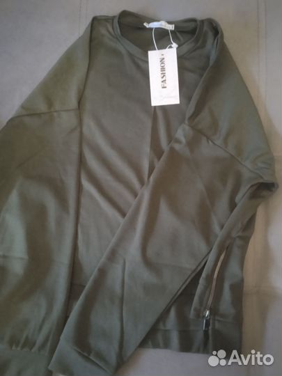 Спортивный костюм женский