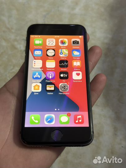 iPhone 8, 64 ГБ