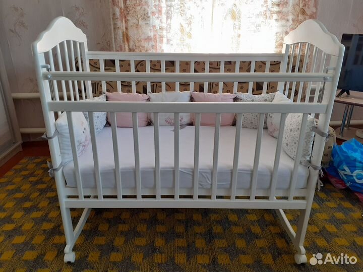 Детская кроватка Pali белая с матрасом и бортиками