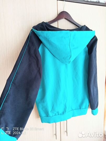 Спортивная одежда женская 48р