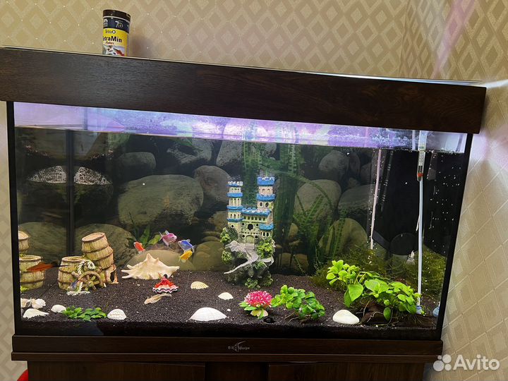 Аквариум с тумбой