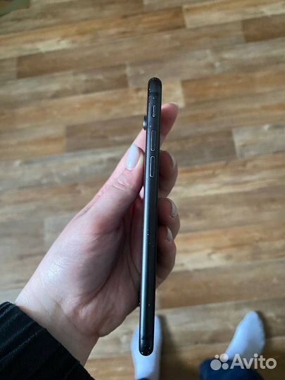 iPhone 7, 32 ГБ