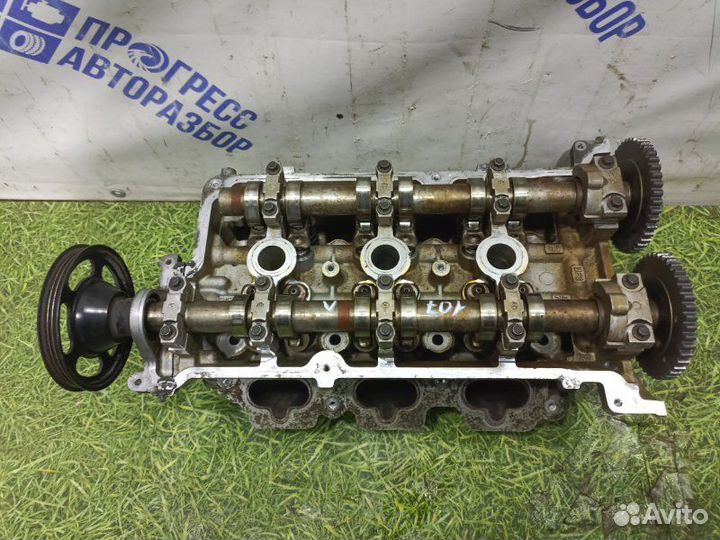 Головка блока цилиндров левая Ford Escape