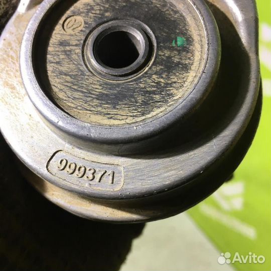 Ролик руч.ремня с кронштейном Хендай Солярис