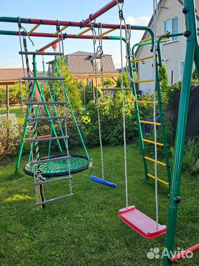 Детская уличная площадка