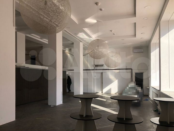 Торговая площадь 315 кв.м