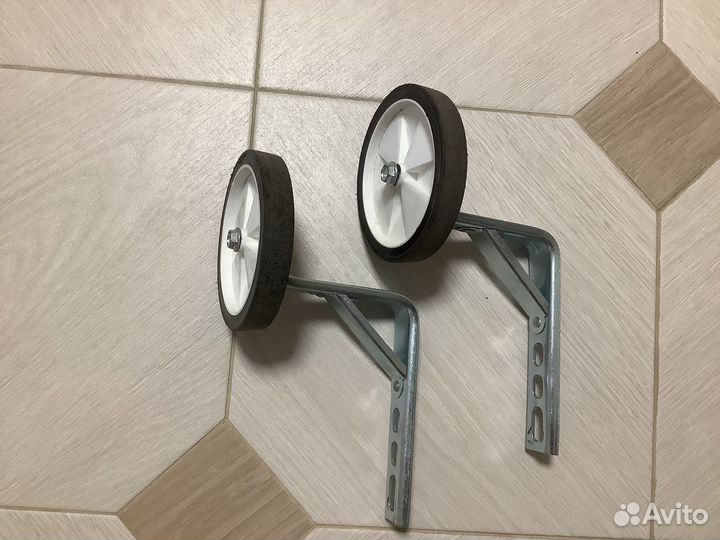 Дополнительные колеса для детского велосипеда
