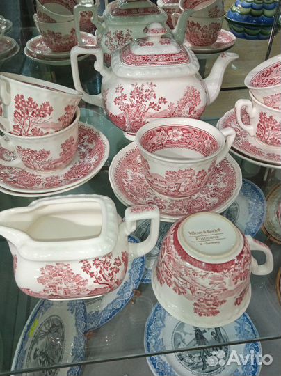 Чайные и столовые сервизы 