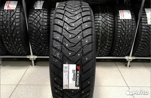 Yokohama IceGuard Stud IG65 235/55 R19 106T