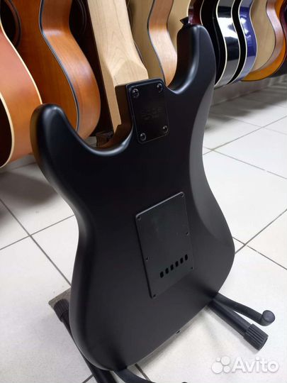 Электрогитара Новая