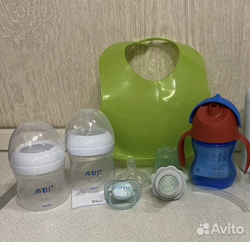 Бутылочки Avent Natural и поильники Avent
