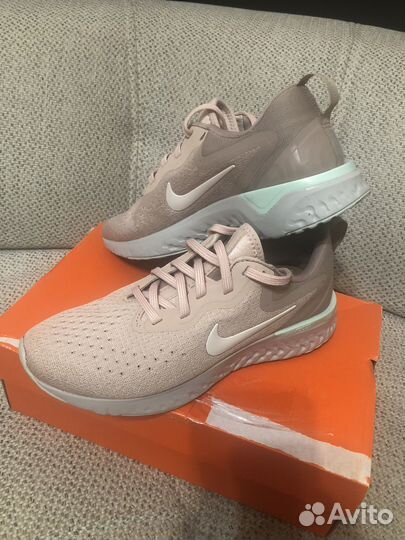 Кроссовки женские nike odyssey react