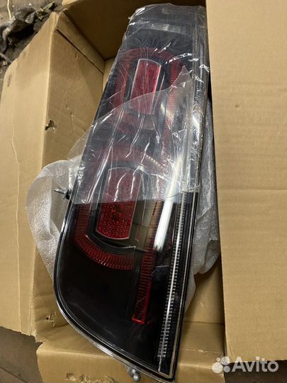 Фонарь задний Audi R8 оригинал