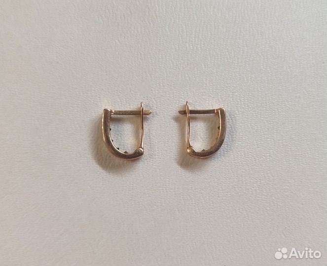 Золотые серьги с фианитами