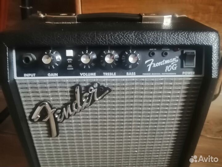 Комбоусилитель fender frontman 10g