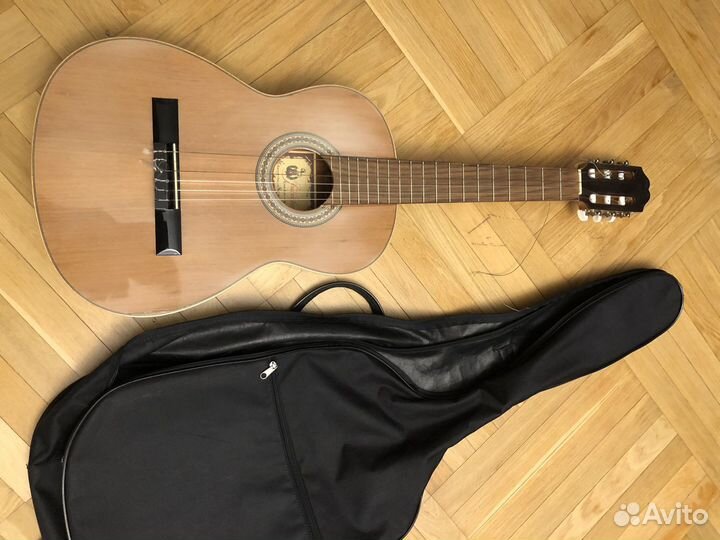 Классическая гитара бу